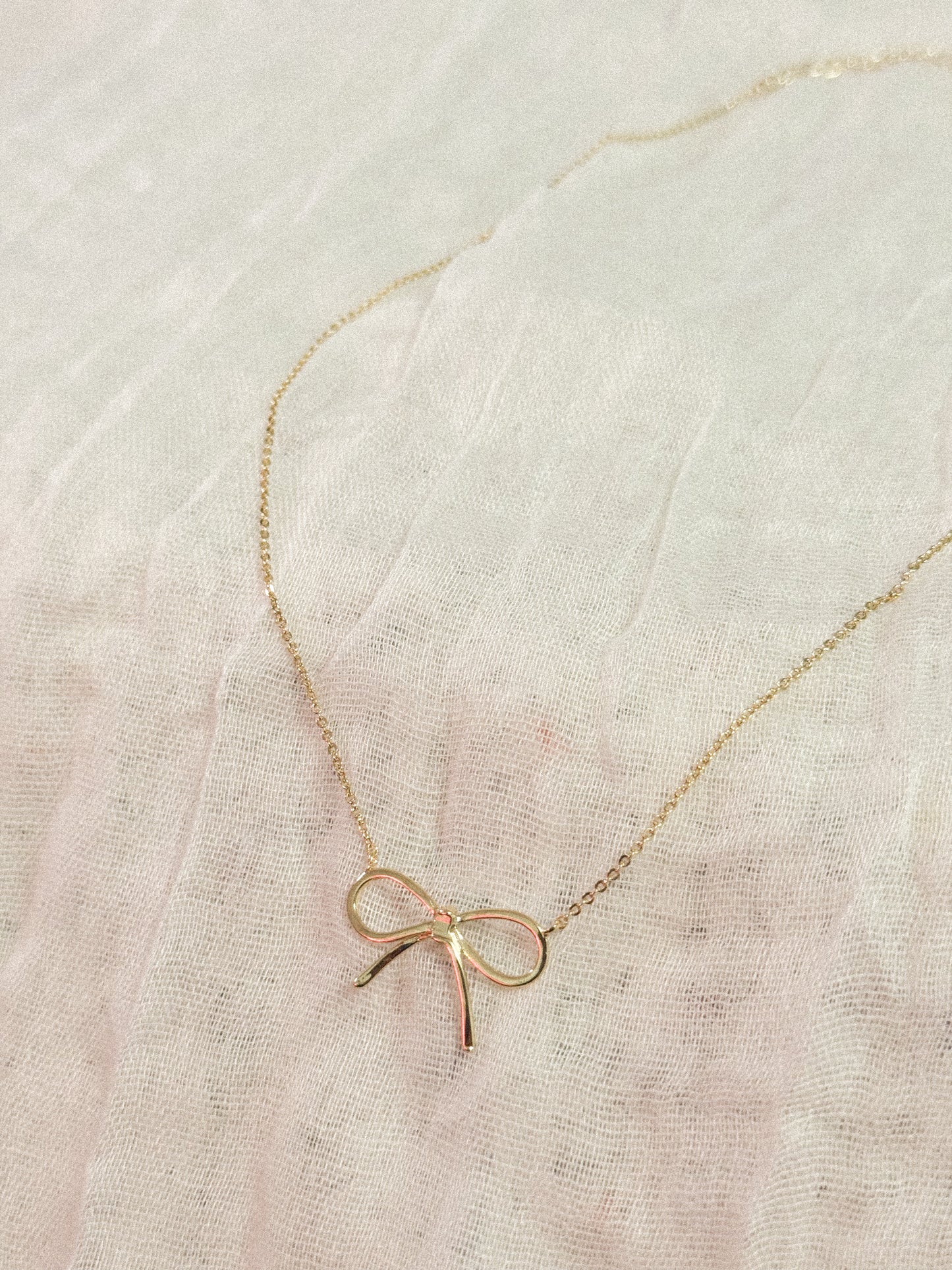 Dainty Bow Necklace